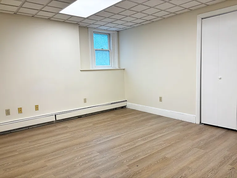 99 Garfield Ave #B — Photo 6