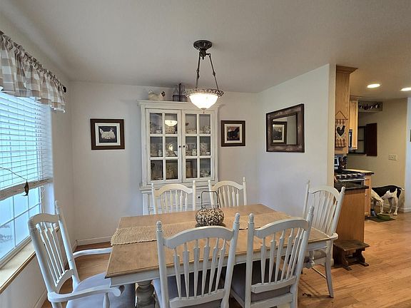 4th image of 471 Circle Dr #170
