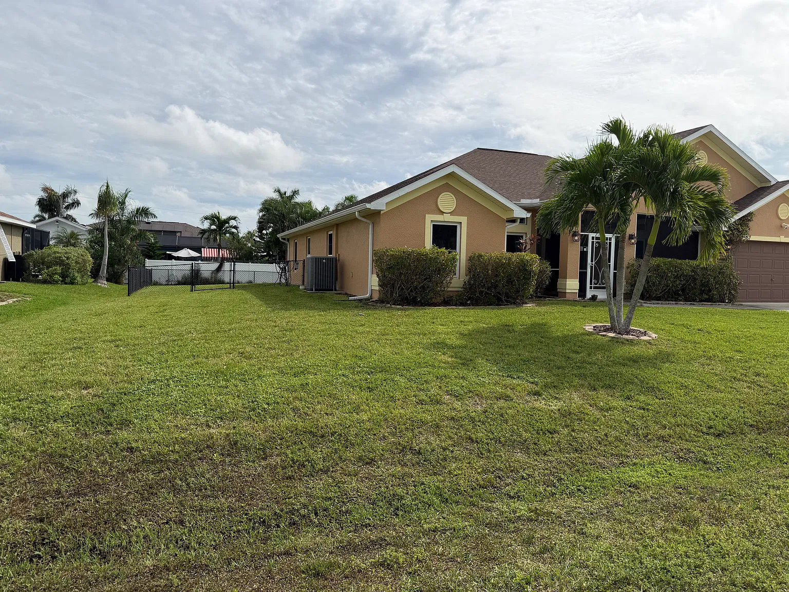 4 bed, 2143 sqft, $2,800 — Photo 2