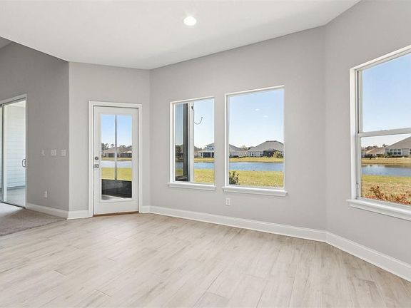 2nd image of 85025 Babcock Ct