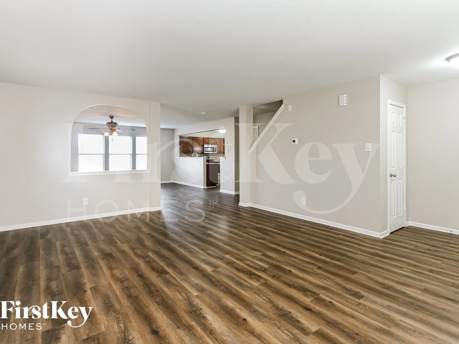 4 bed, 2.5 bath, 2598 sqft, $1,915 — Photo 3