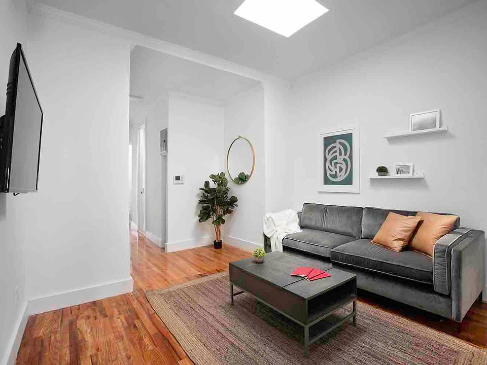1st image of 246 E 77th St APT 3C