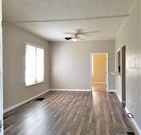 4th image of 436 W University Ave