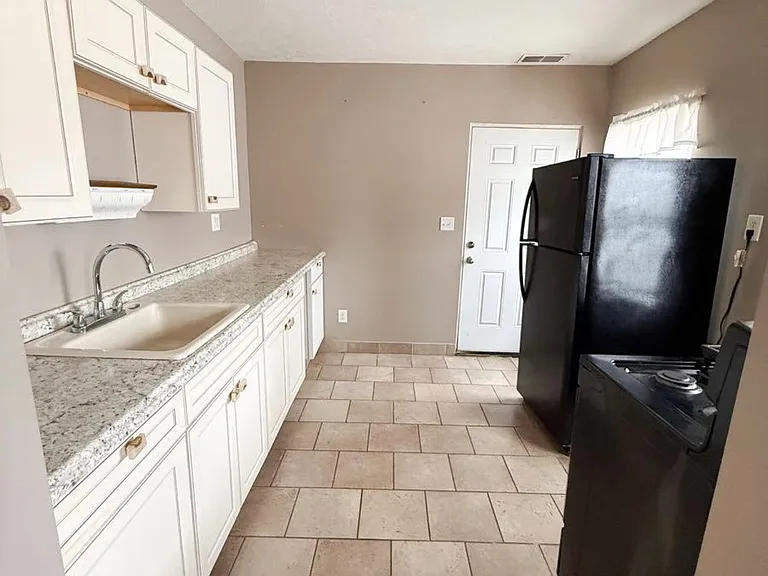 62 N Ewing St #64 — Photo 1