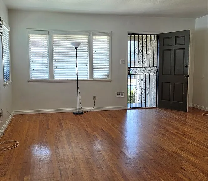 787 W Markland Dr — Photo 8