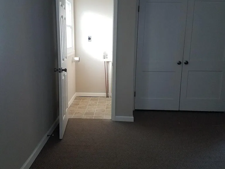 2322 Englewood Ct — Photo 11