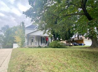 1617 7th St NW APT 2, Grand Rapids, MI