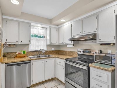 2420 Deer Creek Country Club Blvd APT 203, Deerfield Beach, FL, 33442