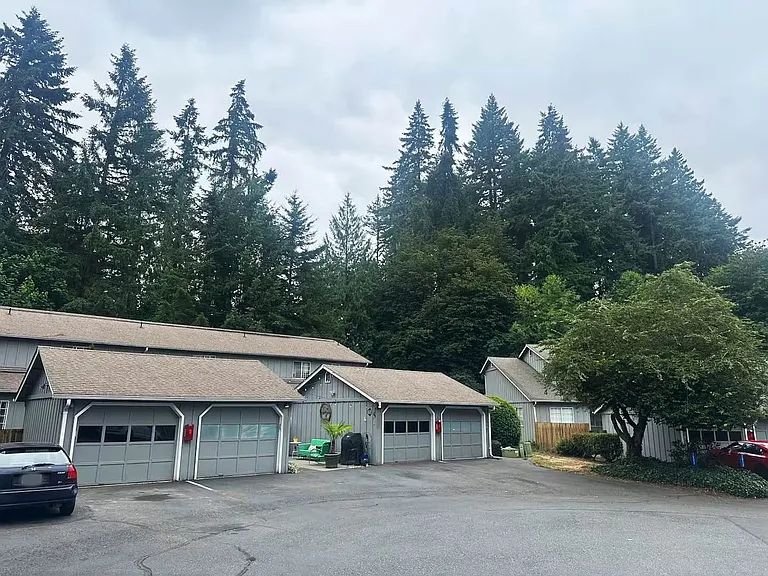 2821 60th Ln SE #D — Photo 7