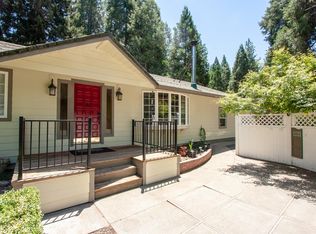 5490 Robinhood Ln, Pollock Pines, CA 95726
