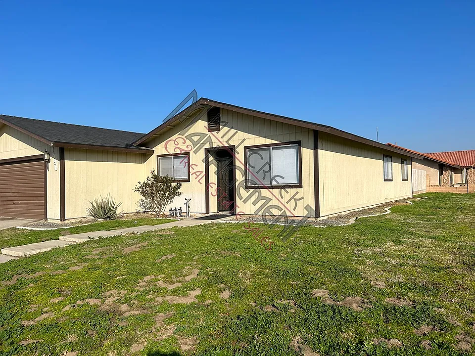 1498 E Cerritos Ave