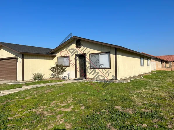 1498 E Cerritos Ave, Tulare, CA 93274