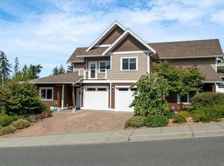 420 Cook St #10, Ladysmith, BC V9G 1P8