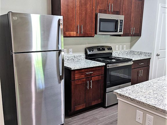 2nd image of 2802 S John Redditt Dr #119