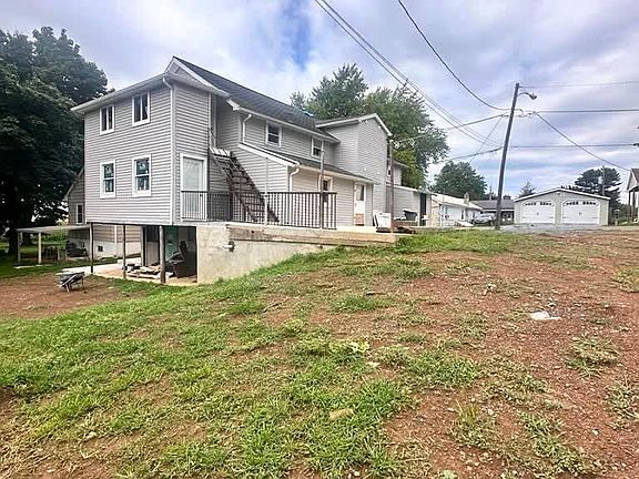 2nd image of 1910 Leinbaugh Ave