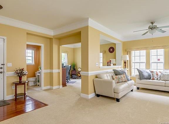 4th image of 10306 Glenburn Ln