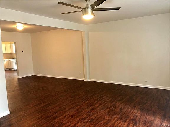 3rd image of 233 Miller St