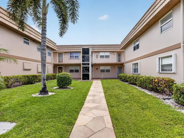 11 Brittany Ave #A, Delray Beach, FL 33446