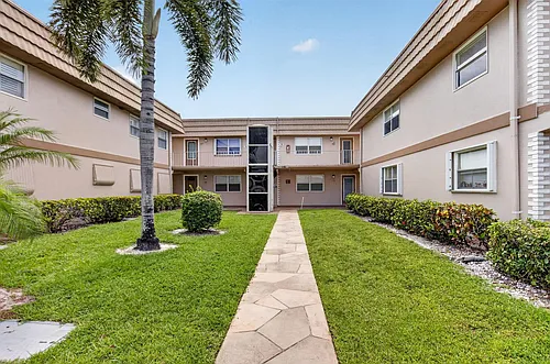 11 Brittany Ave #A Photo 1