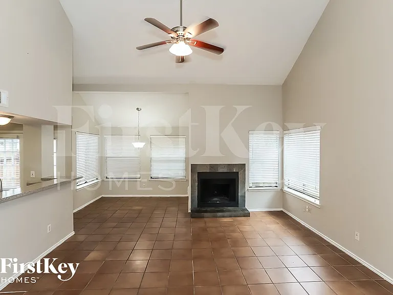 8603 Kinghaven St — Photo 7