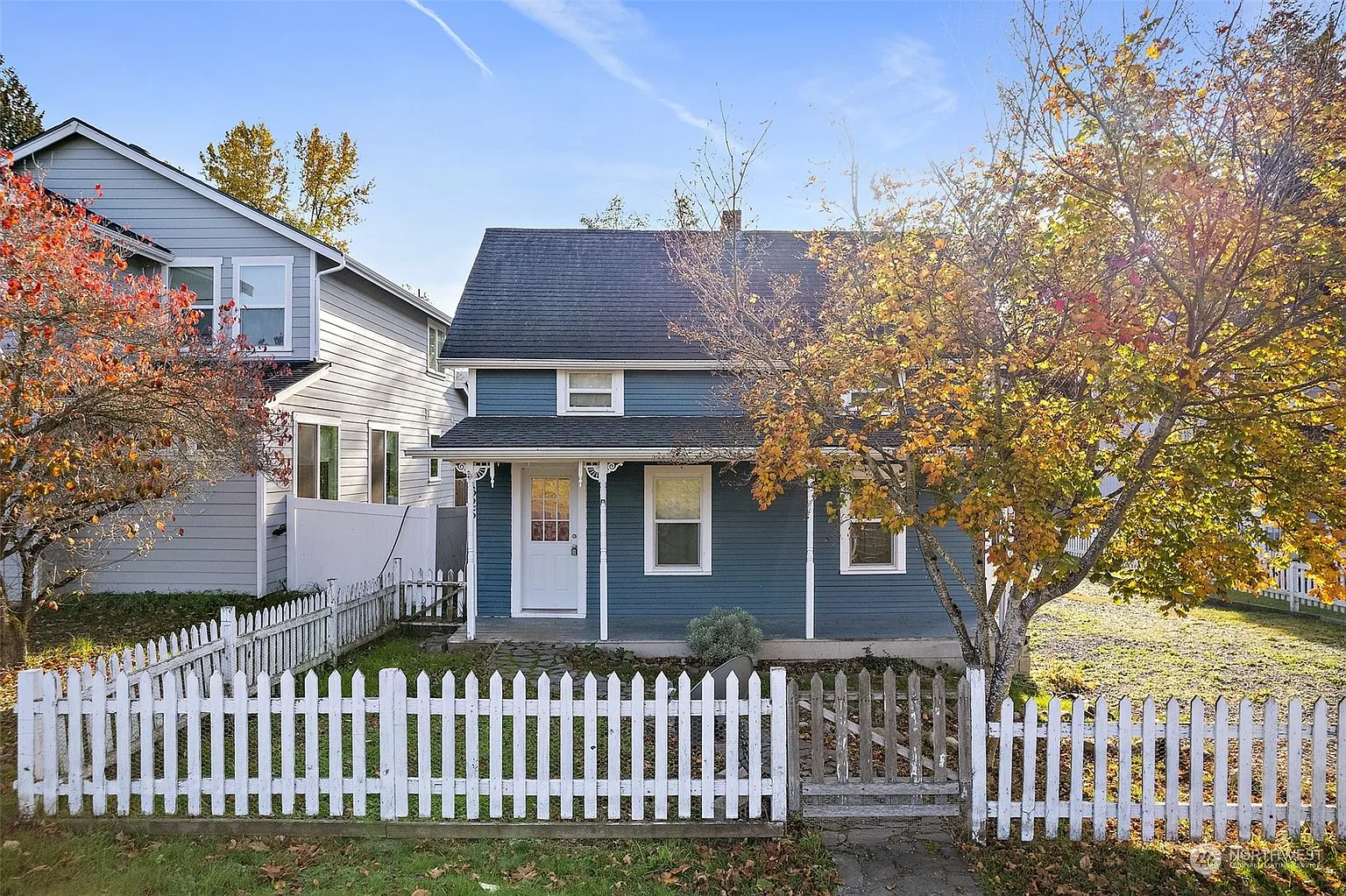 625 Center Street W photo 1