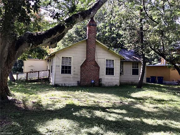 2nd image of 2126 Grace Ave