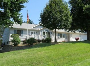 15973 Crystal Ln, Council Bluffs, IA 51503