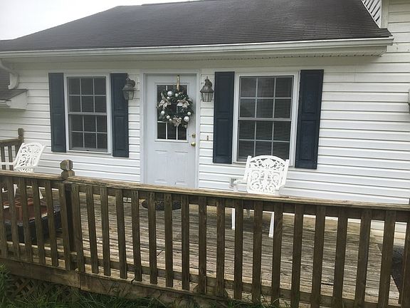 5th image of 254 Hallock Dr