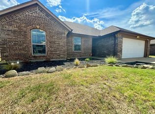 417 Lens St, Eastland, TX 76448