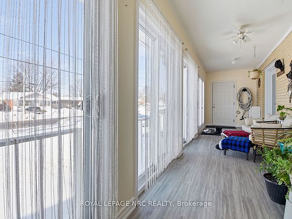 4th image of 6384 Montrose Rd