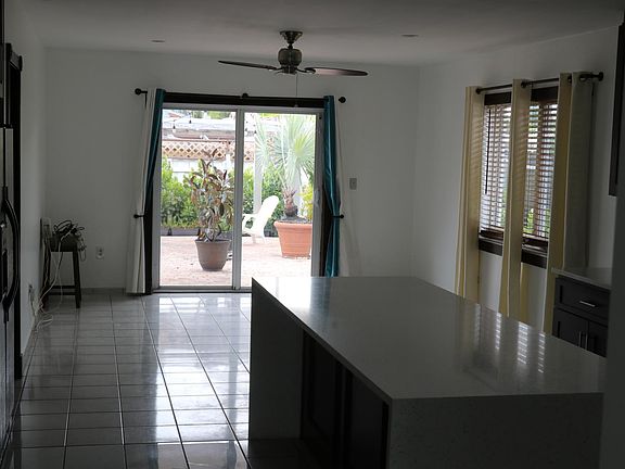 3rd image of 528 NW 59th Ave