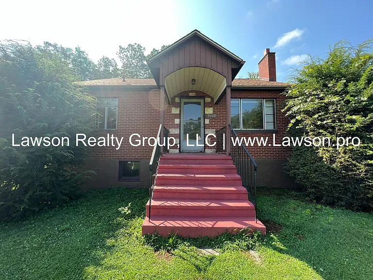 3119 King St NE — Photo 3