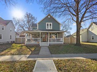 2215 10th St, Columbus, NE 68601
