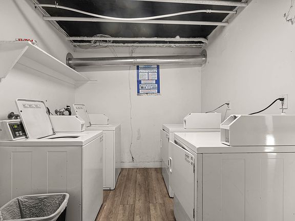 2nd image of 723 N Gramercy Pl #0B-1Ba-450Sqft