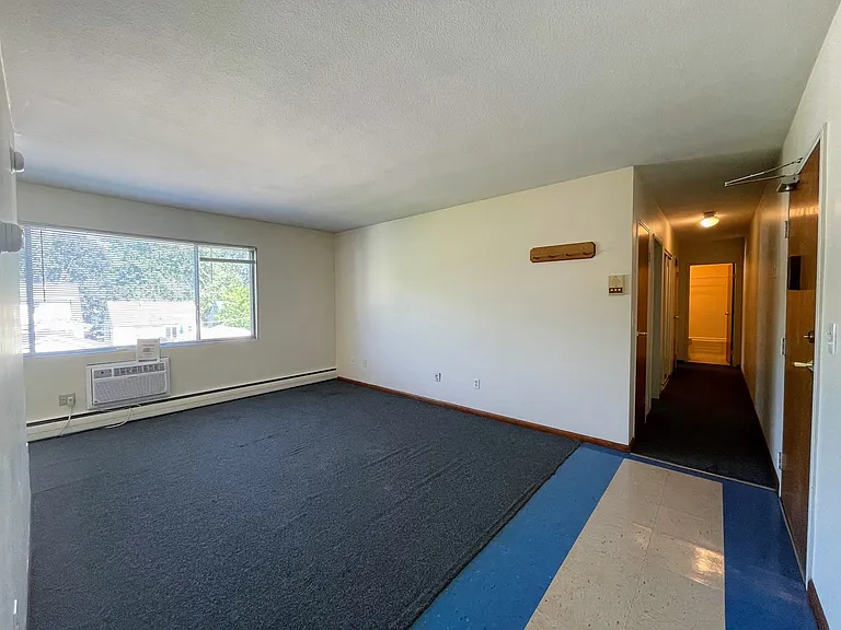 840 18th Ave SE — Photo 34