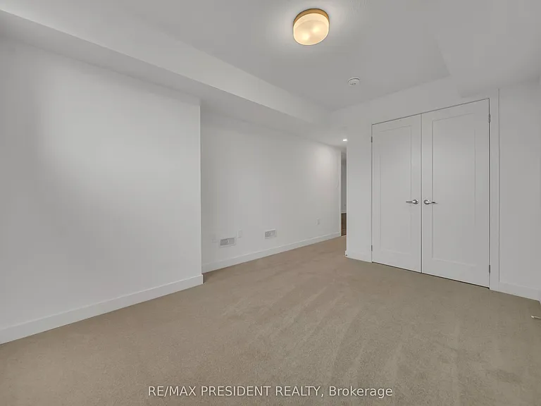 940 David St N #81 — Photo 19