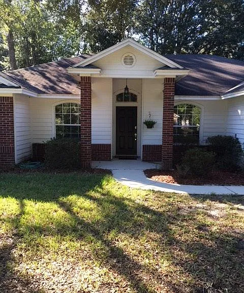 248 Clover Ct — Photo 1