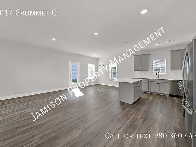 4017 Grommet Ct — Photo 7