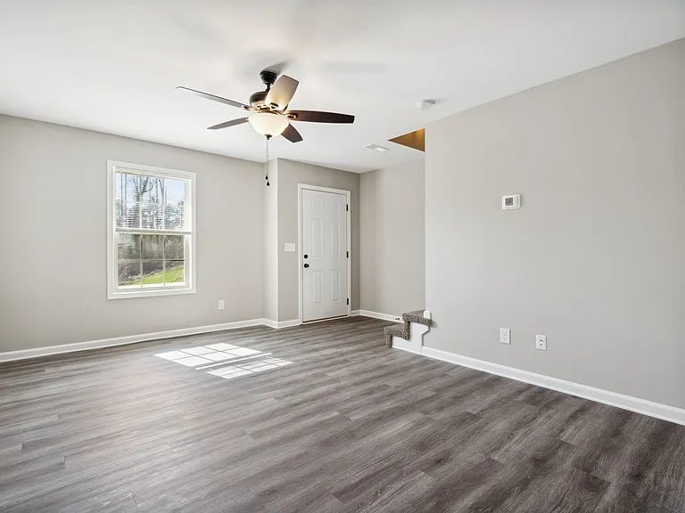 Center Pointe Townhomes — Photo 26