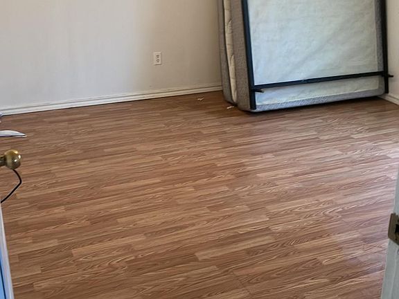 2nd image of 600 S Railroad St