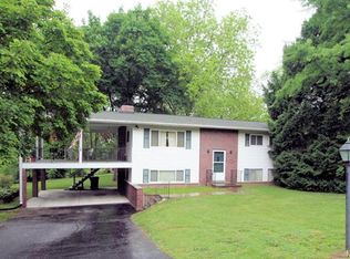 626 Riverview Ln, Saint Charles, MO 63301