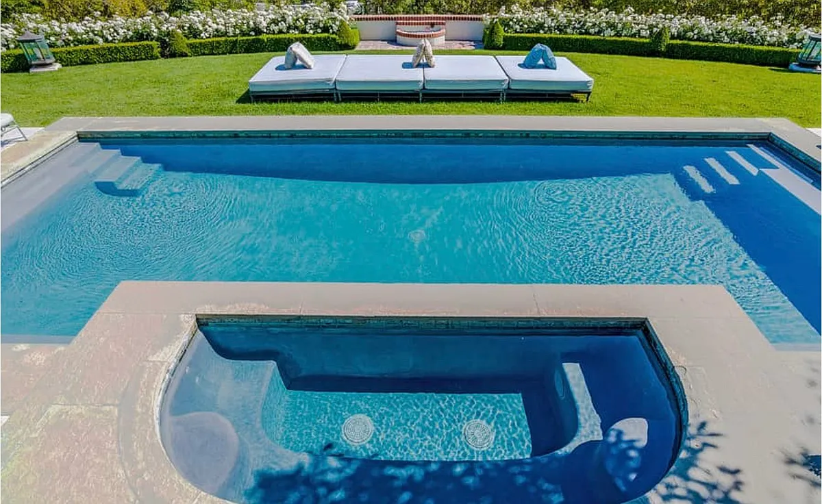 Photo 2 of 17 - Calle Vista Dr - Beverly Hills, CA Building Photo - Calle Vista Dr