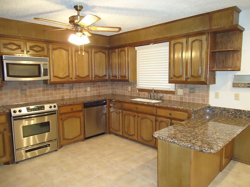 1st image of 7910 Knoxville Ave