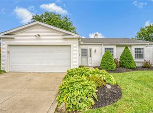 9811 Willow Ln, Mentor, OH
