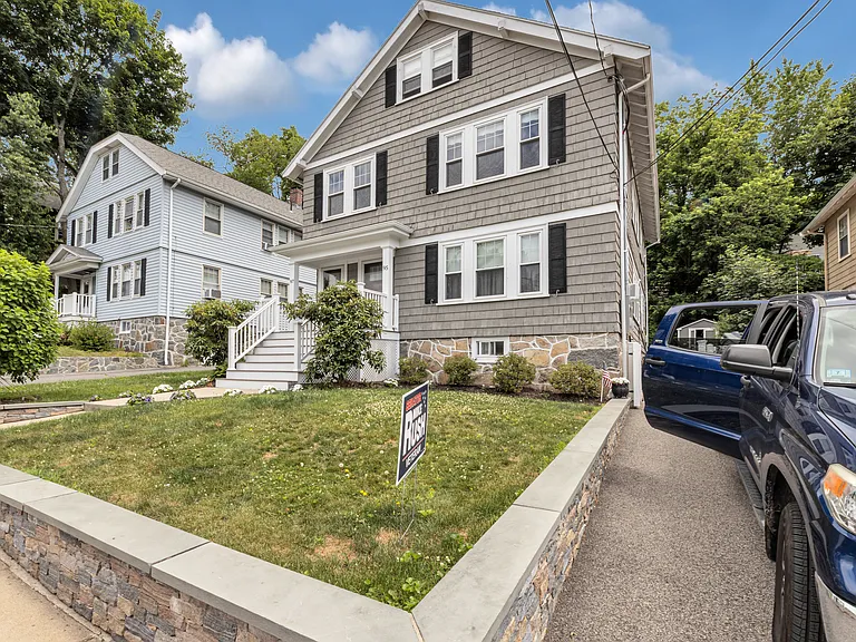 95 Willow St #2 — Photo 15