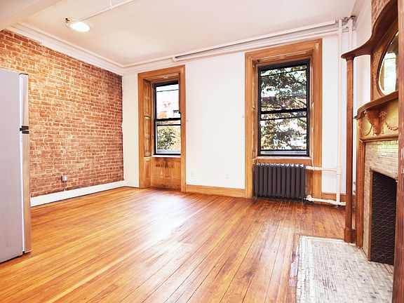 3rd image of 550 W 149th St #3