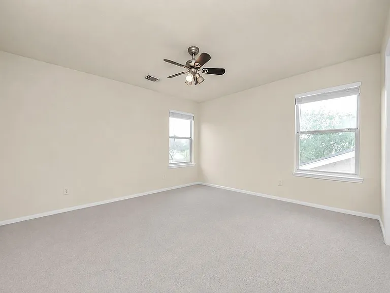 17006 Kemble Creek Dr — Photo 12