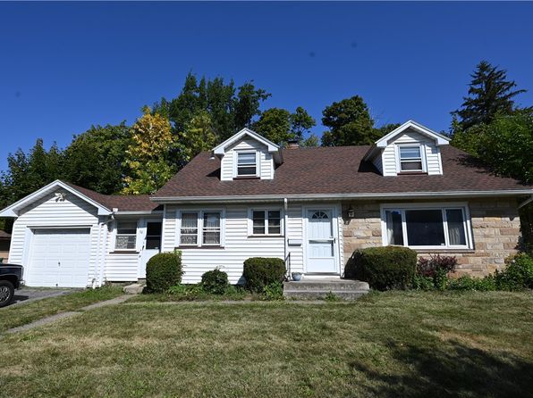 30 Redfern Dr