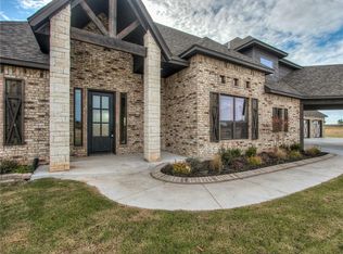 13800 Grae Ridge Blvd, Yukon, OK 73099