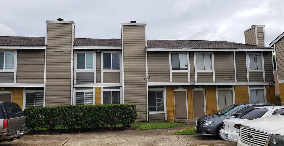 1st image of 12523 Ashford Meadow Dr #4